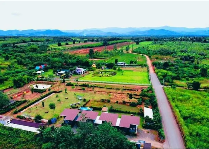 The Memo Suanphung รีสอร์ท